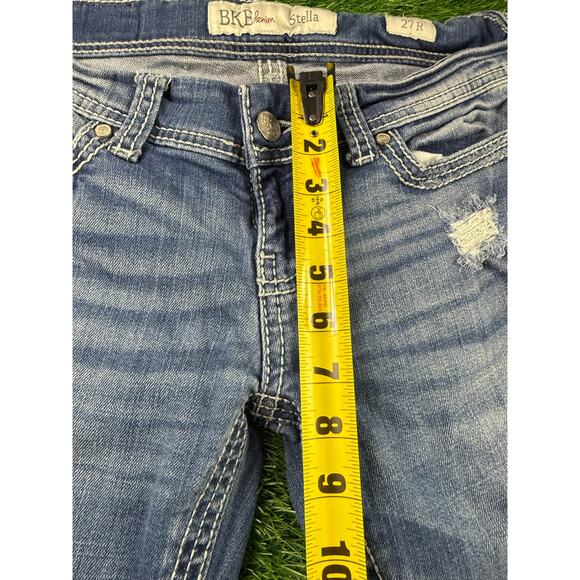 BKE Women’s Stella Distressed Straight Leg Jeans Blue Medium Wash Sz 27R 27x31.5 - Picture 9 of 12